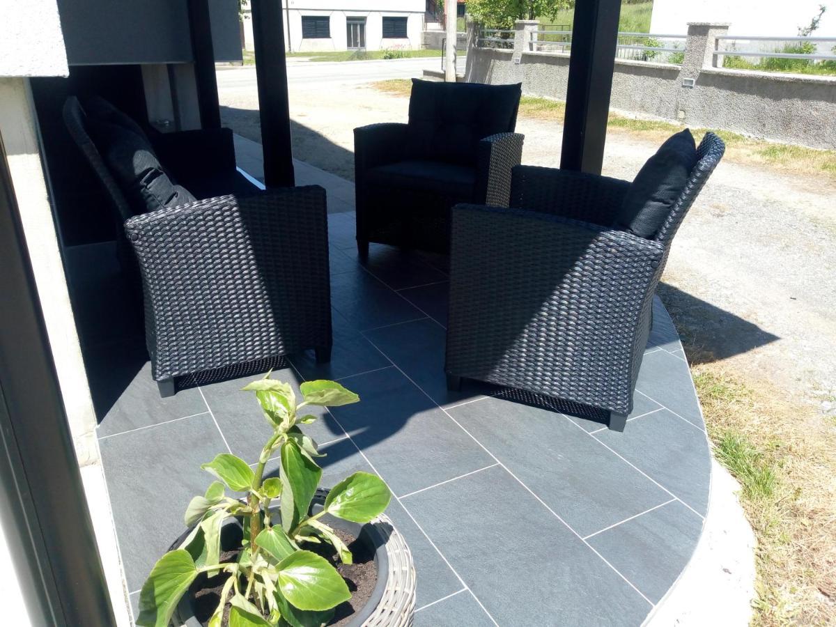 ורבובסקו Apartman Gomirje מראה חיצוני תמונה